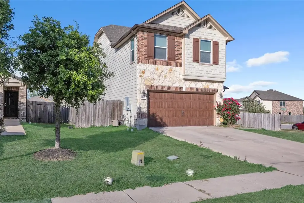 12922 Dwight Eisenhower Street, Manor