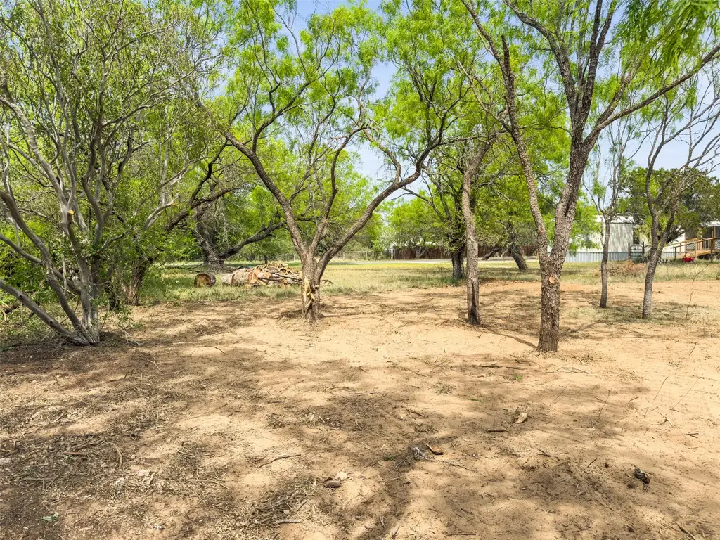 296 Seneca Drive, Burnet