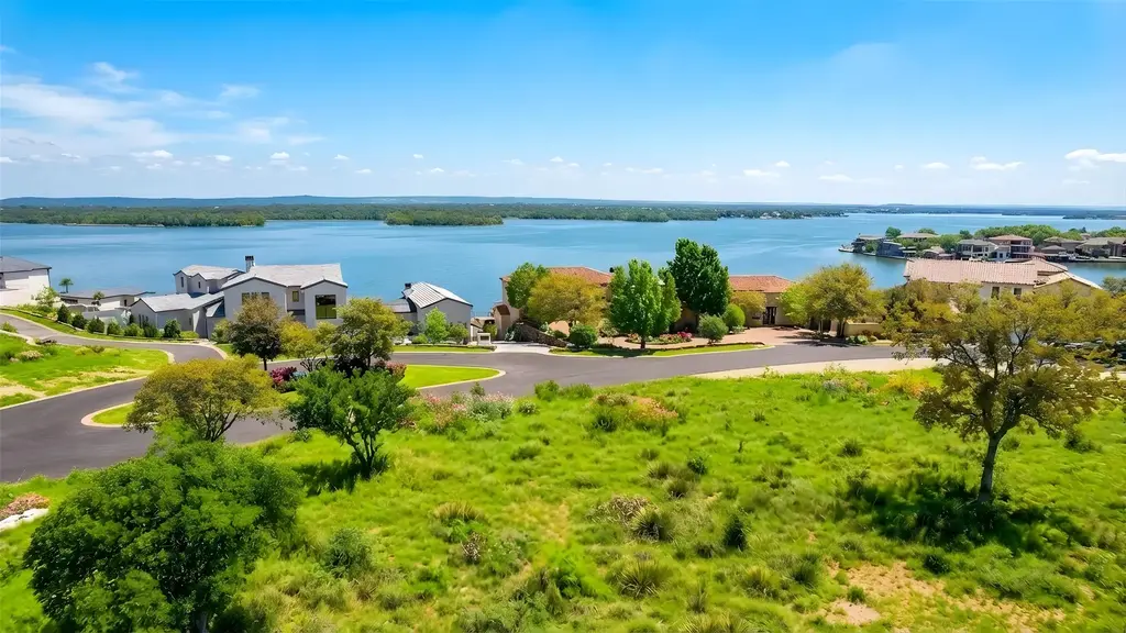 1328 Apache Tears Street, Horseshoe Bay