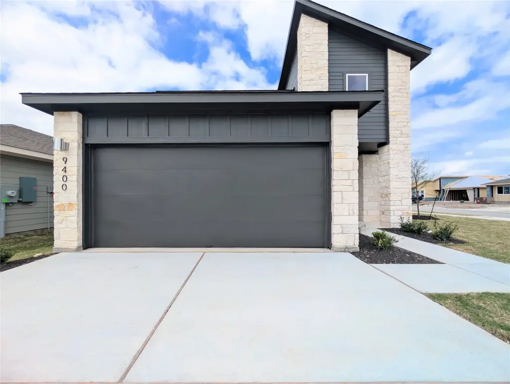 9400 Oxbow Strap Drive, Austin