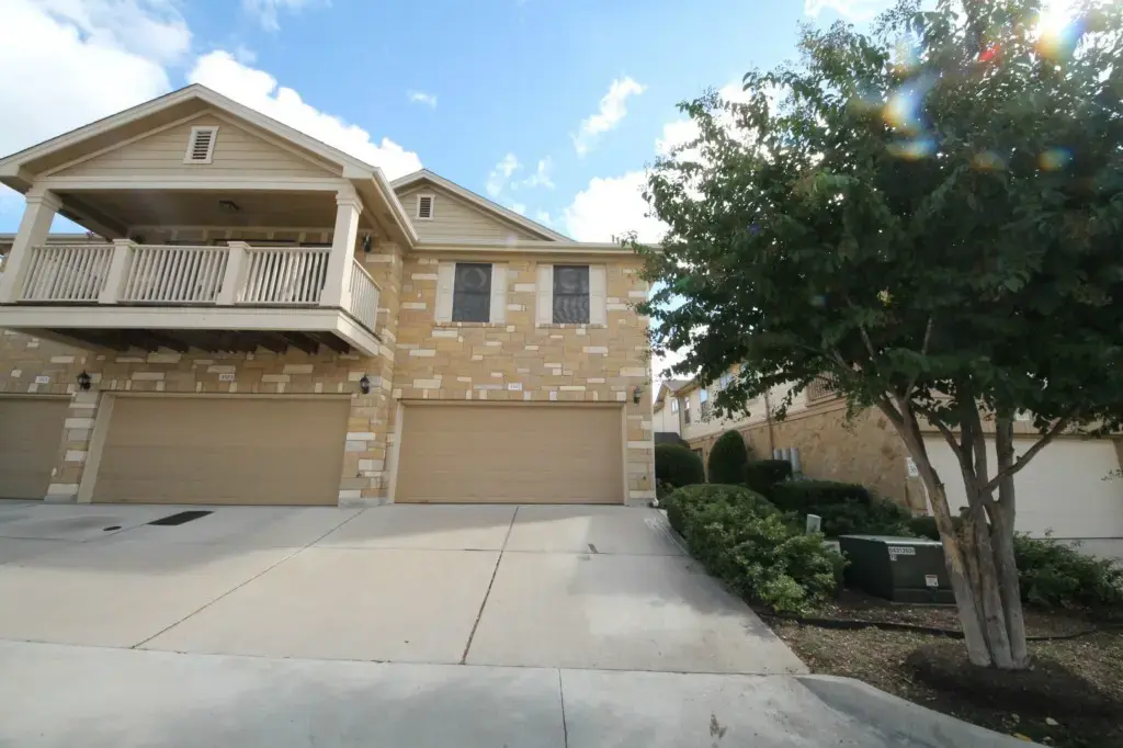 16100 S Great Oaks Drive 3502, Round Rock
