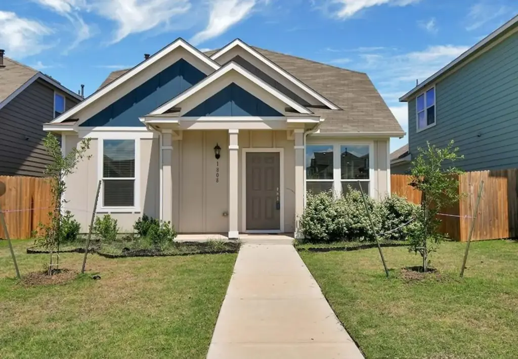 1808 Los Olivios Way, Austin
