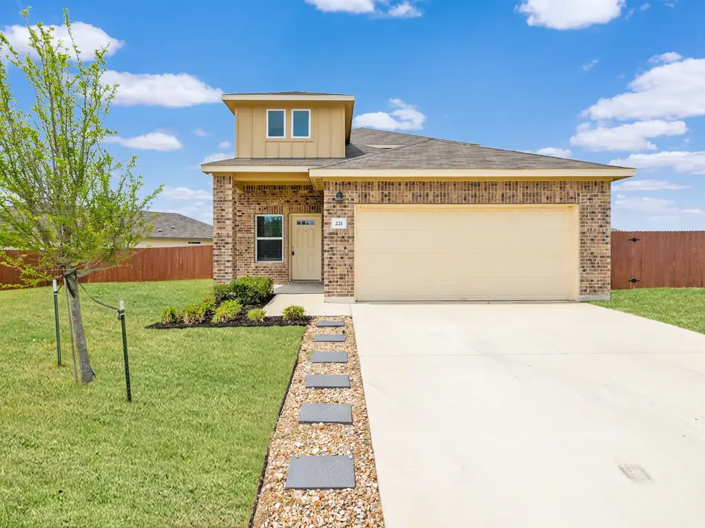 221 Longmount Cove, Liberty Hill