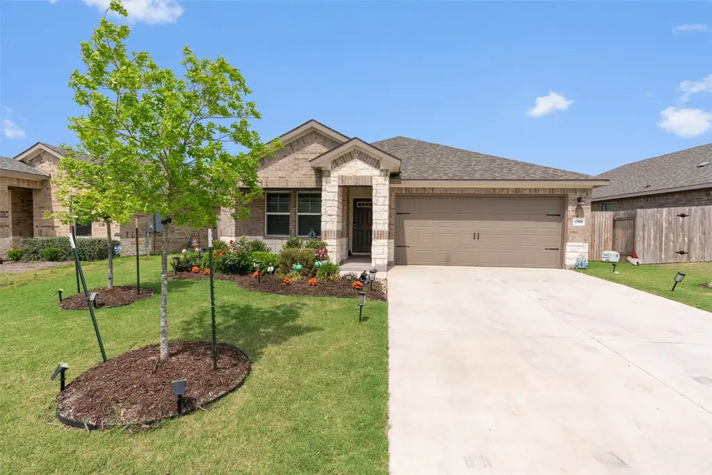 17808 Fairbridge Lane, Manor