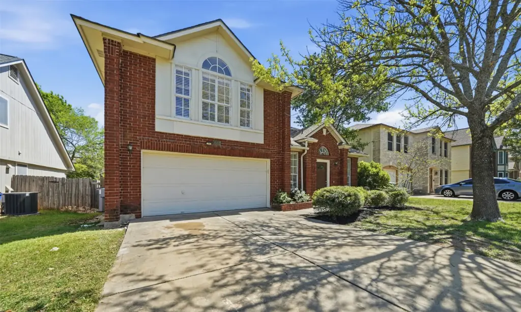1002 Dover Pass, Cedar Park