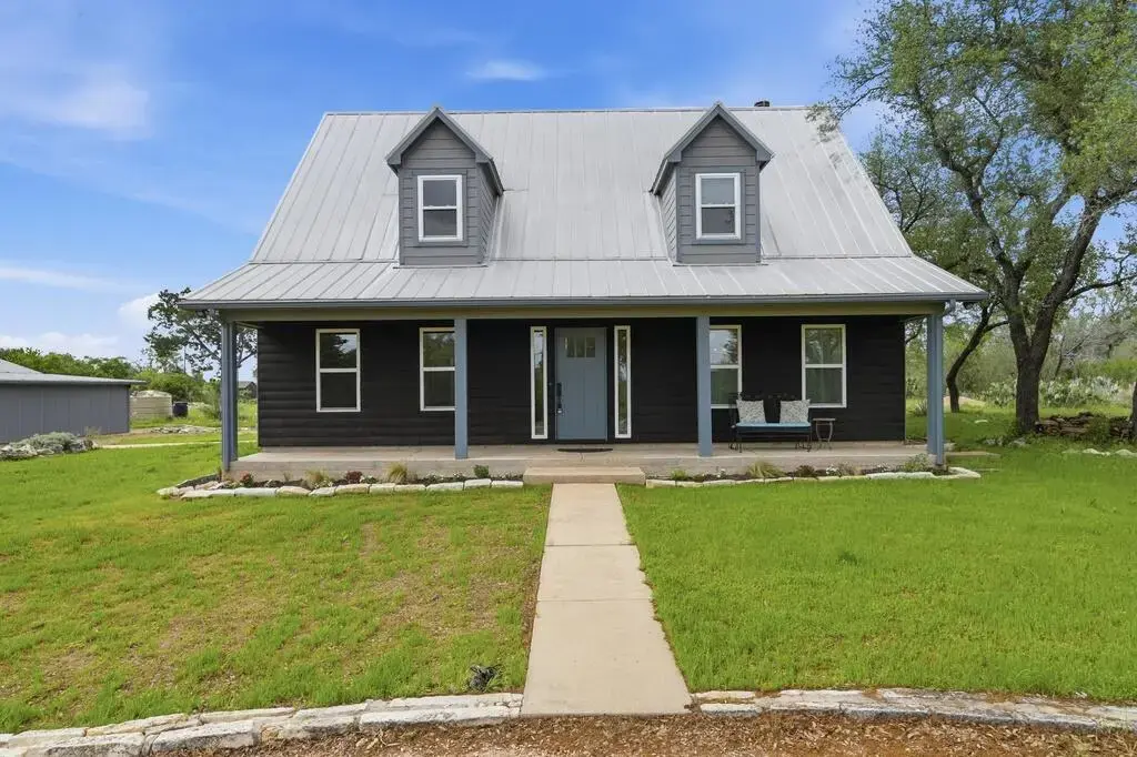 25429 Cove Drive, Spicewood