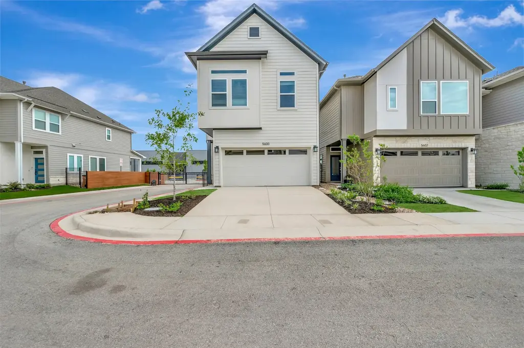 5600 Forks Road, Austin
