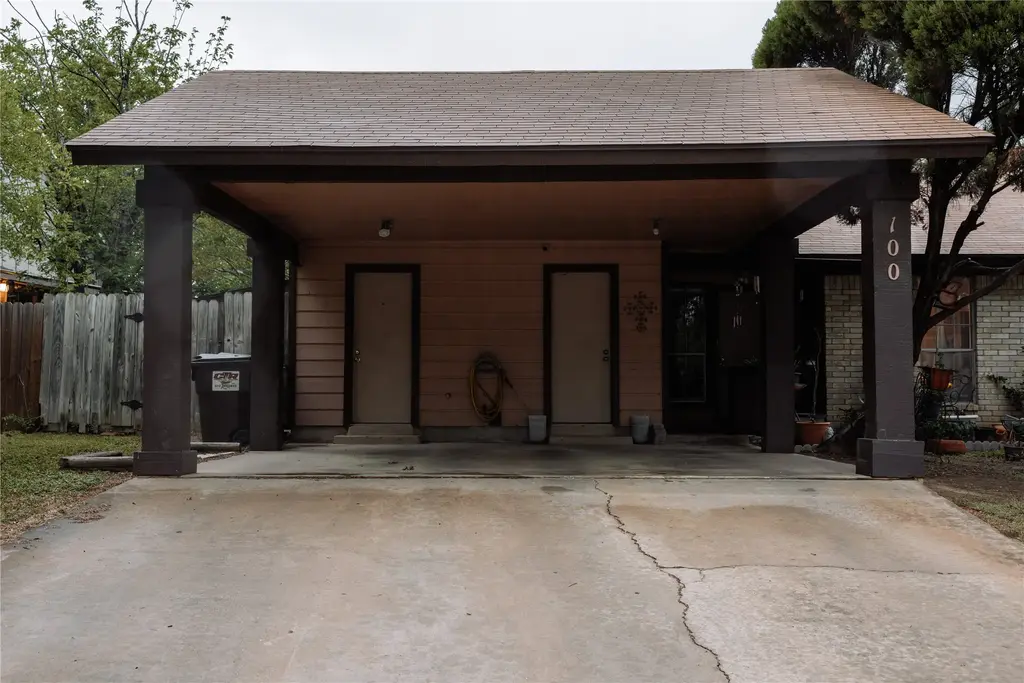 100 Nicole Cove B, Round Rock