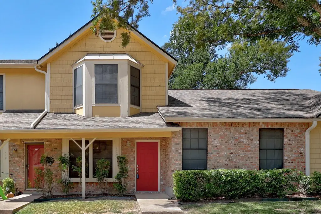 11901 Swearingen Drive 129, Austin