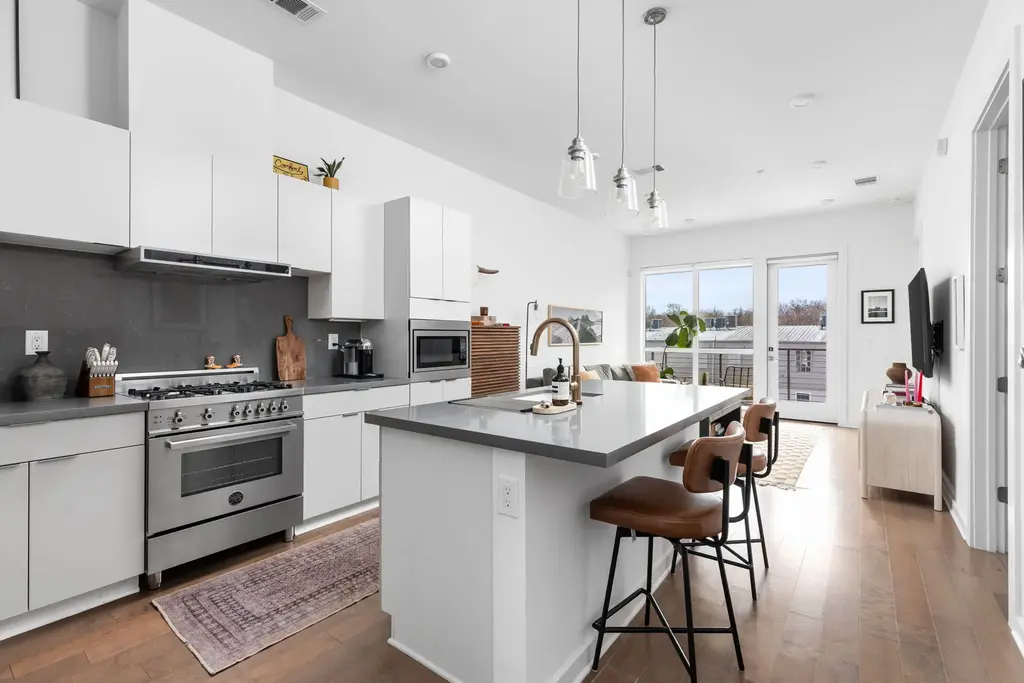 207 W Johanna Street 306, Austin