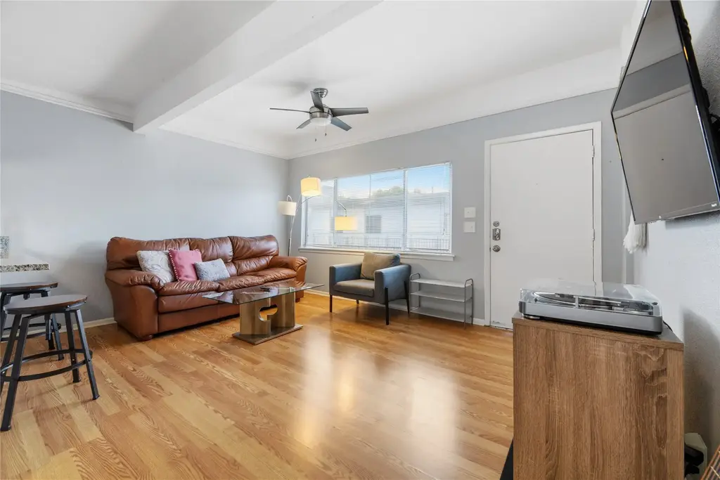 2408 Longview Street 204, Austin