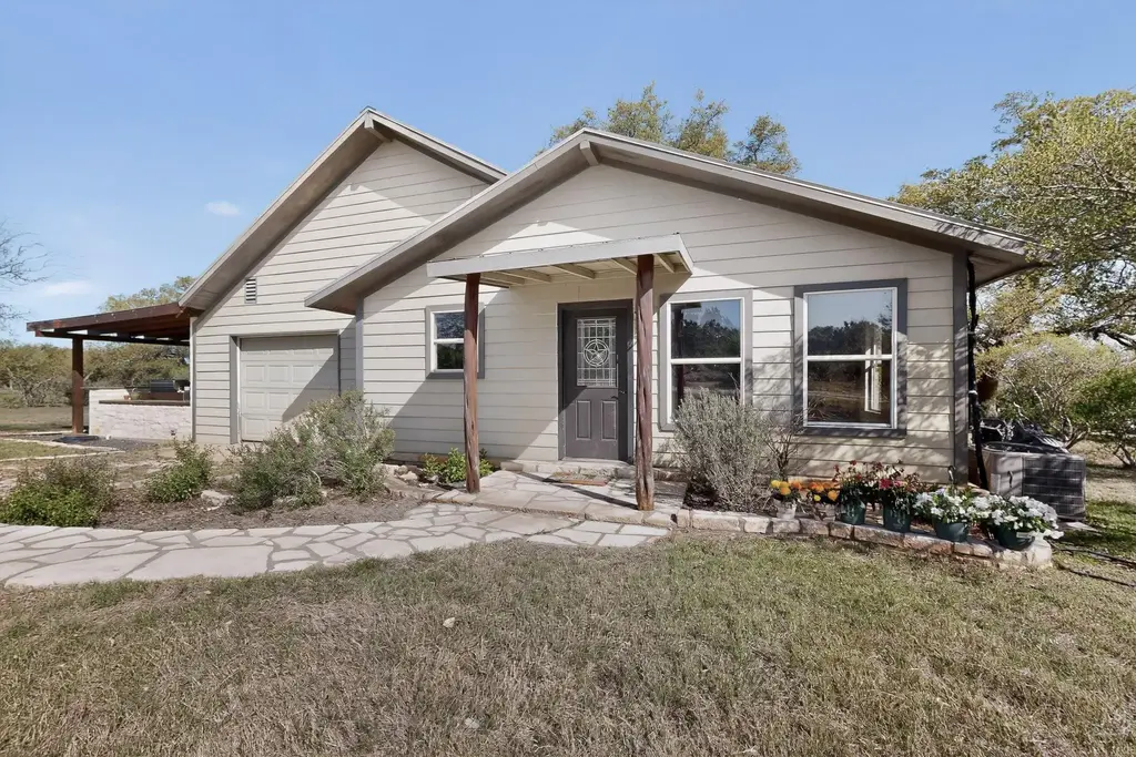 1619 Althaus Ranch Road, Johnson City