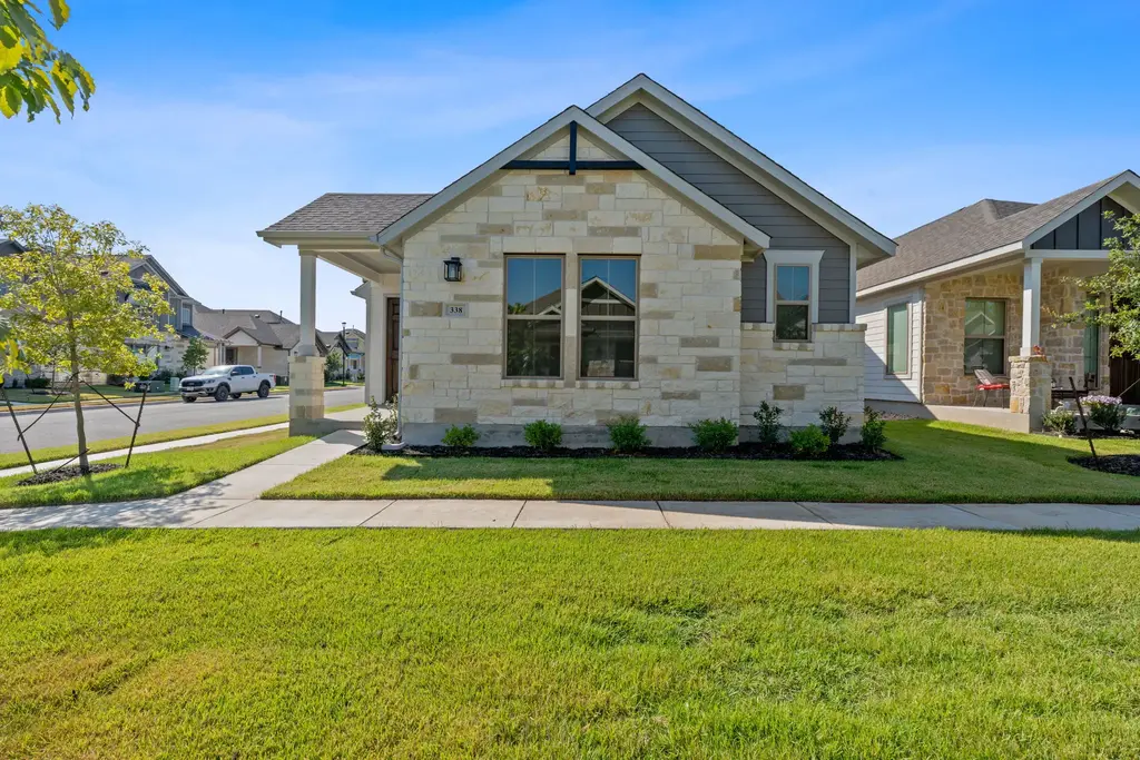338 Orleanian Drive, Buda