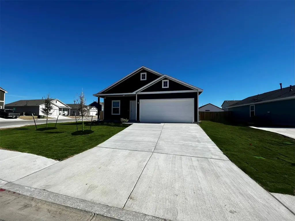 2400 Fullmoon Drive, Lockhart