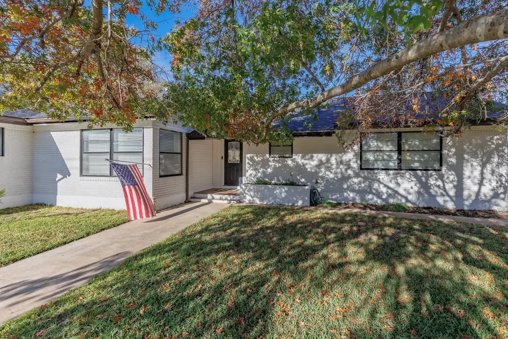 139 E Cottonwood Drive, Granite Shoals