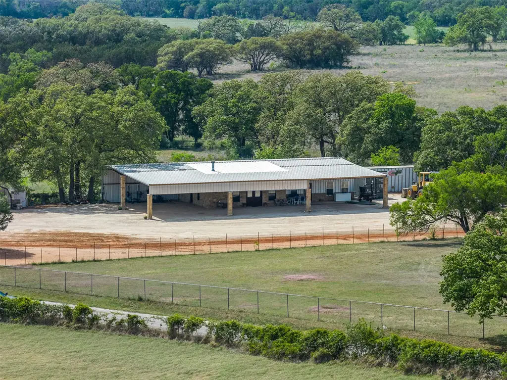 544 County Road 116a, Burnet