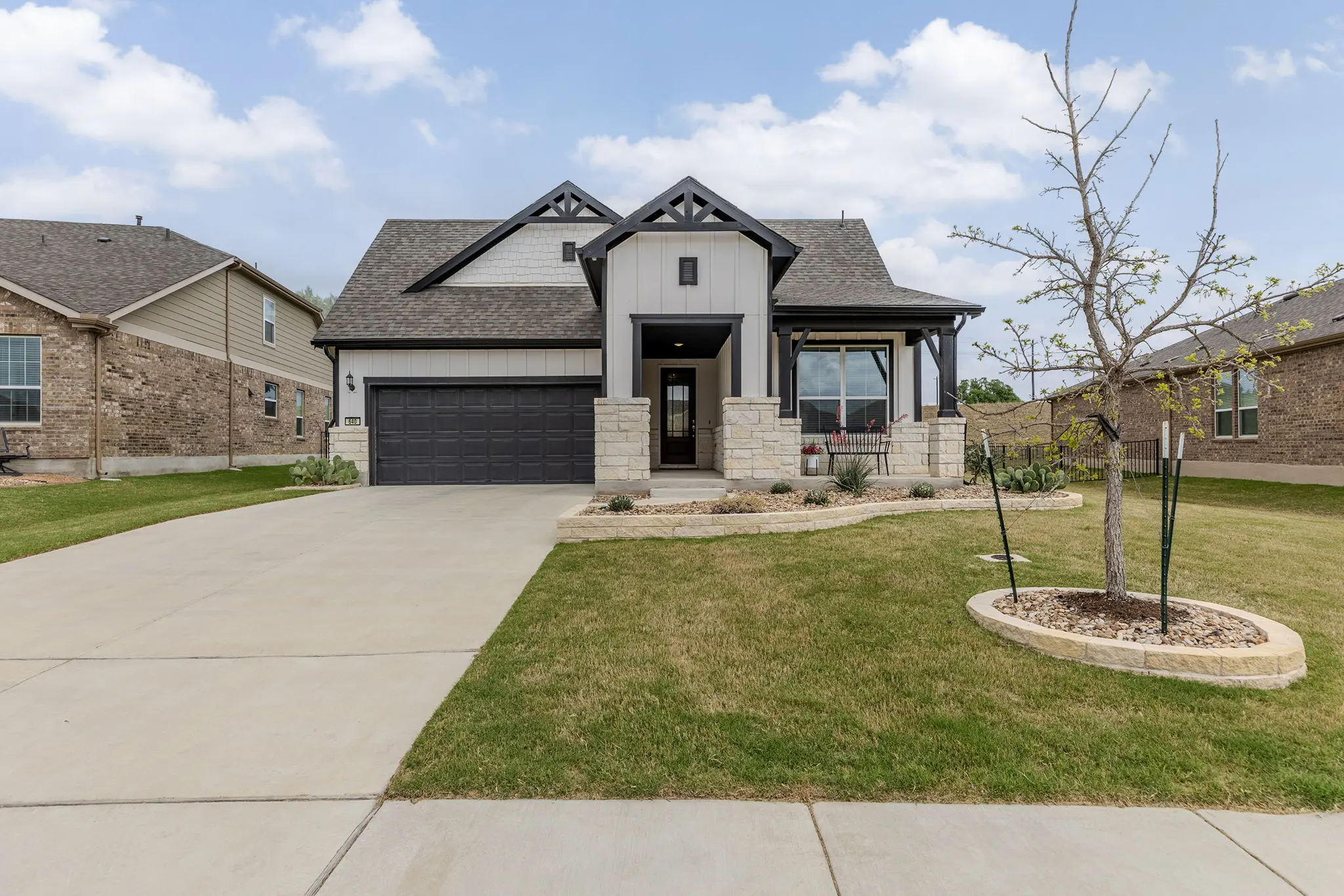 Photo of Listing #9312916