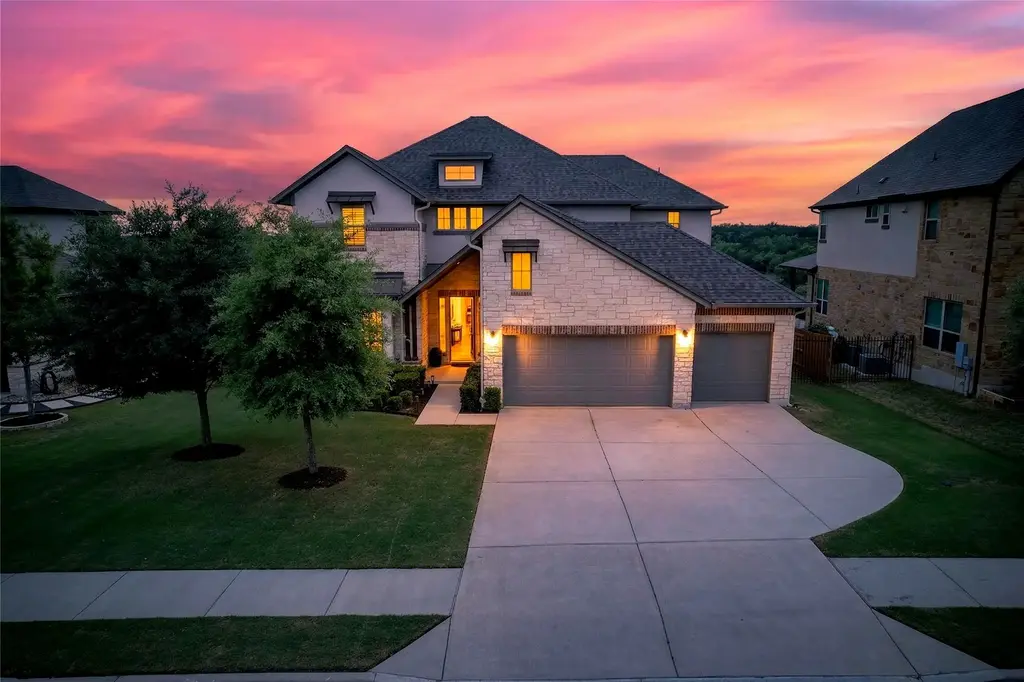 907 Valley View Drive, Leander