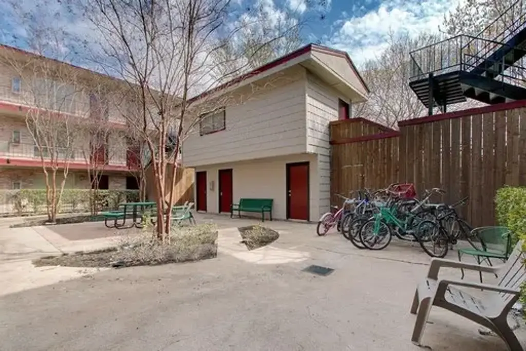 2207 Leon Street 108, Austin