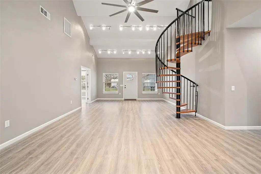 400 S Guadalupe, Granger