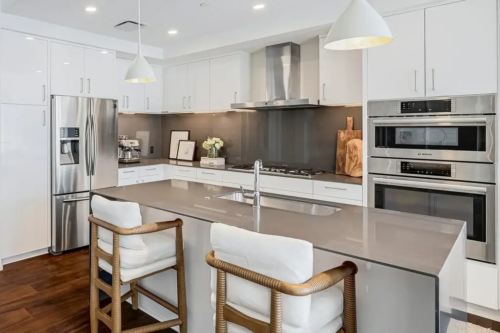 301 West Avenue 2105, Austin