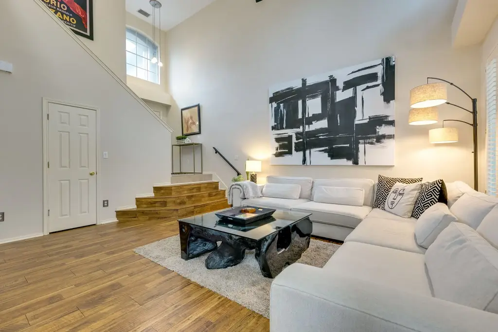 4501 Whispering Valley Drive 3, Austin
