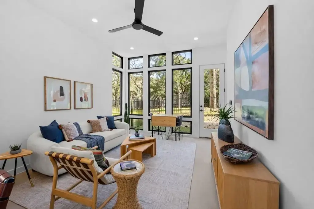 219 Lessin Lane 10a, Austin