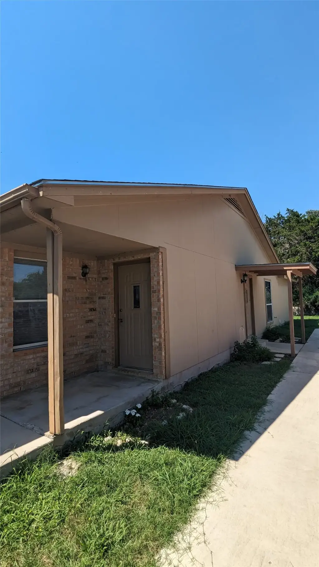 1300 N Bishop Street, San Marcos