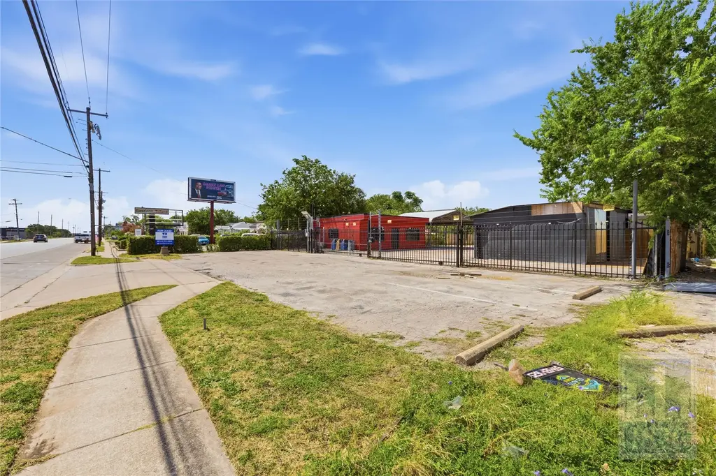 1209 W Anderson Lane, Austin