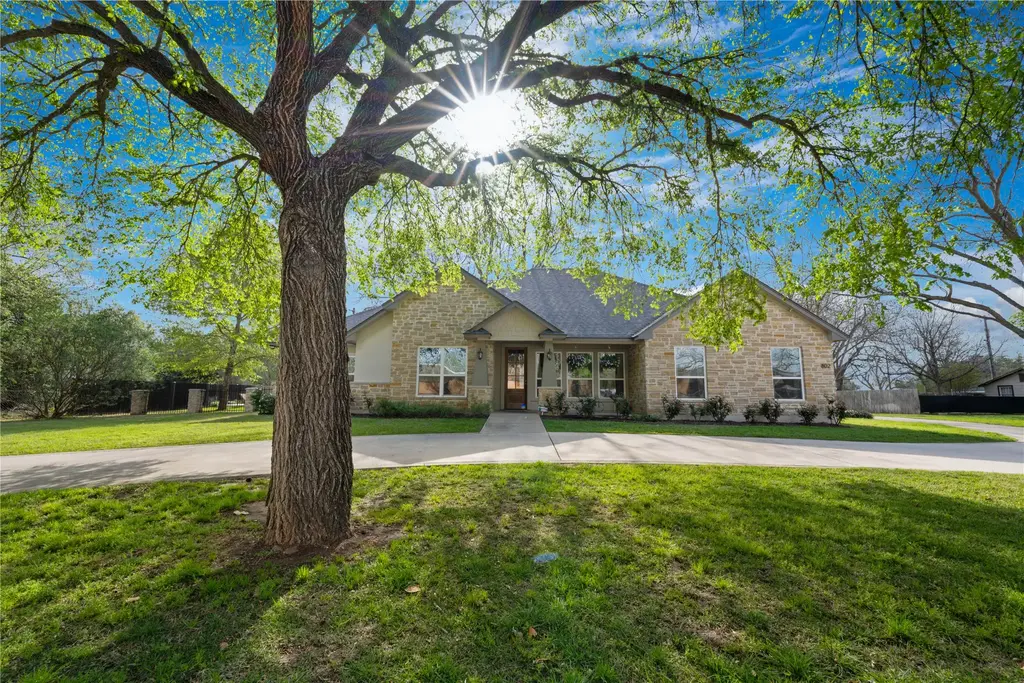 802 Wilkes Street, Smithville