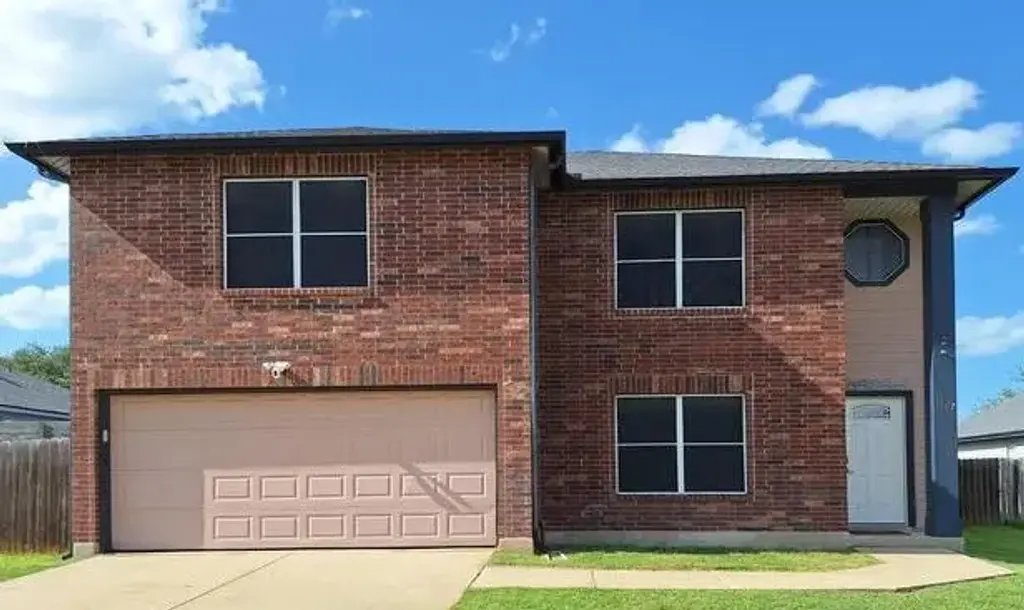 1127 Stone Arch, New Braunfels