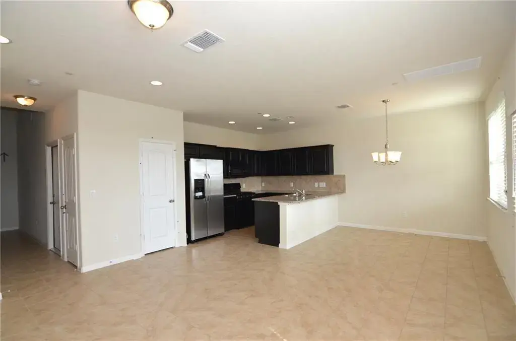 1001 Zodiac Lane 16, Round Rock