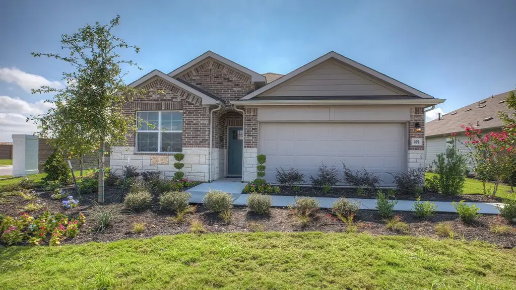 109 Little Walnut Cove, Kyle
