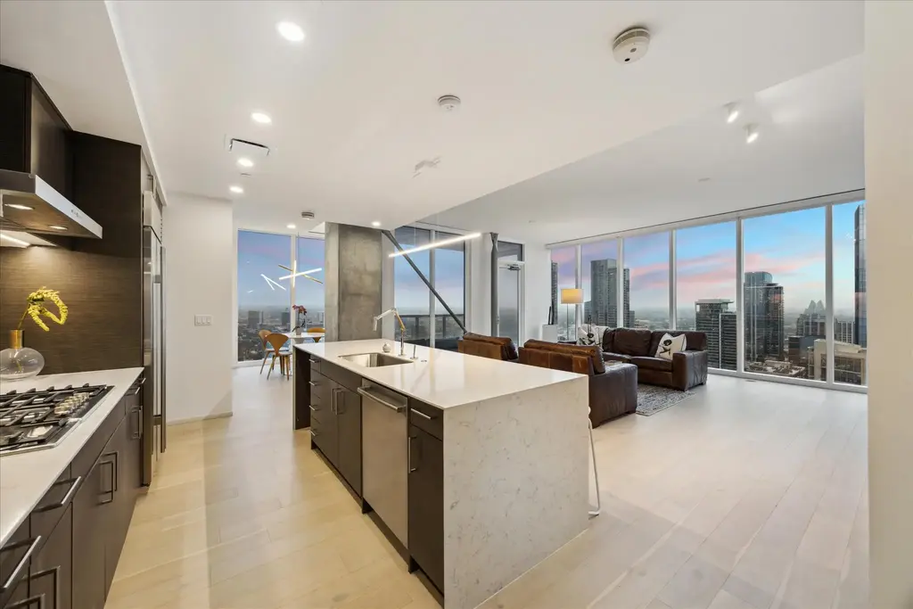 301 West Avenue 4703, Austin