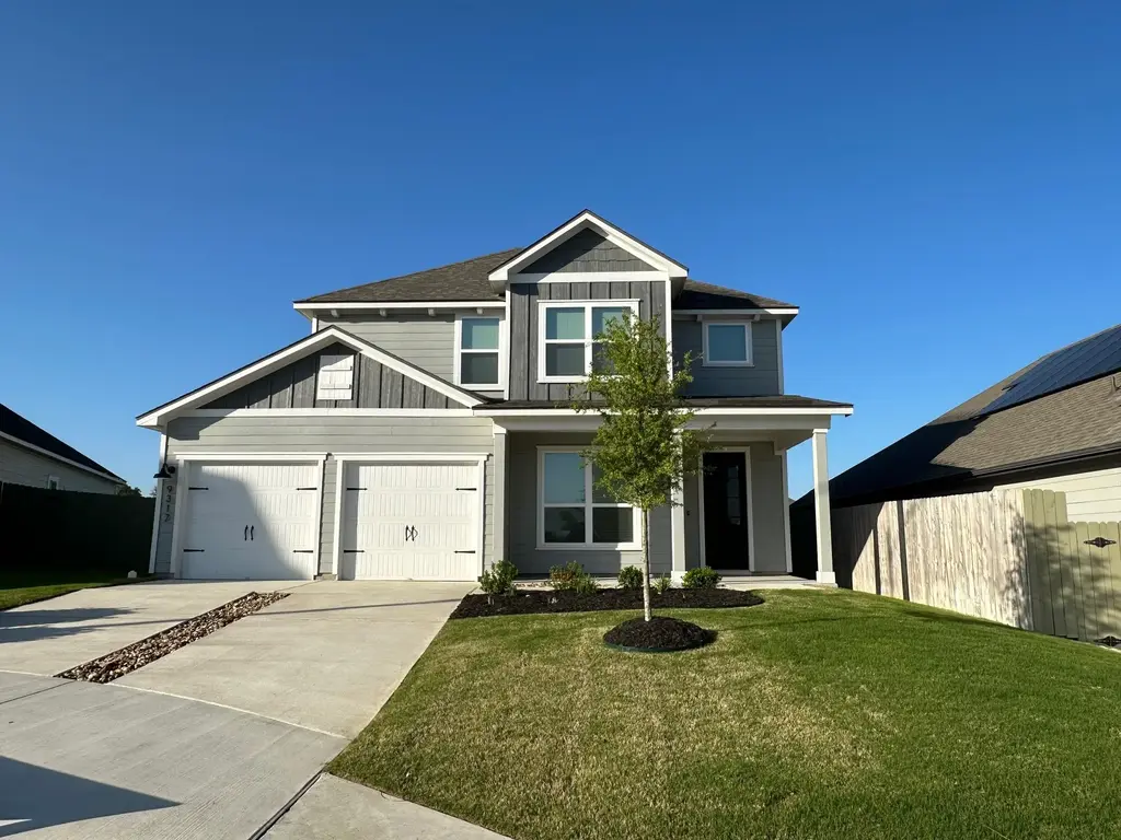 9317 Gladsome Path, Manor