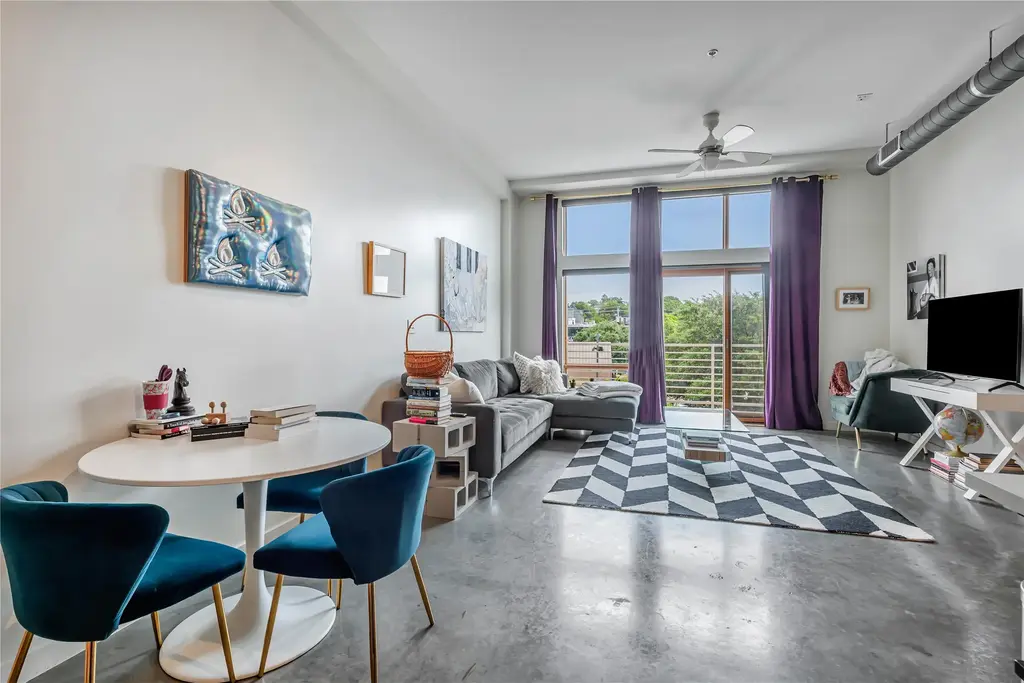 2124 E 6th Street 305, Austin