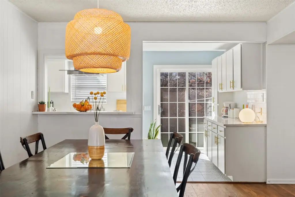 2105 Columbia Cove, Austin