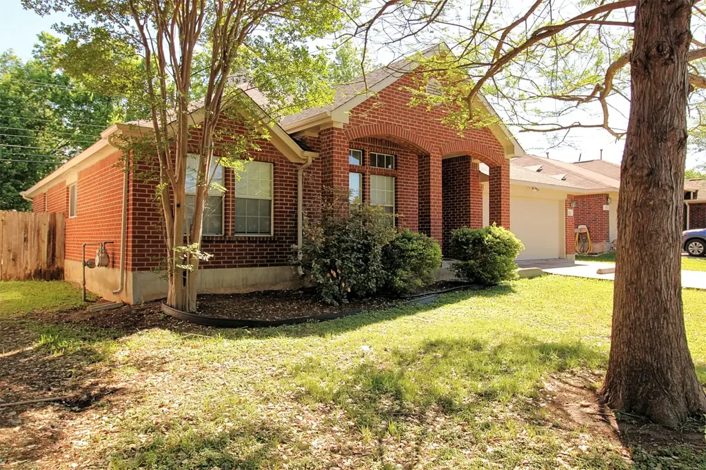 1910 Balsam Way, Round Rock