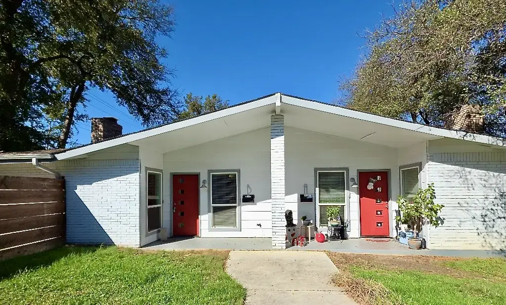 2403 La Casa Drive B, Austin