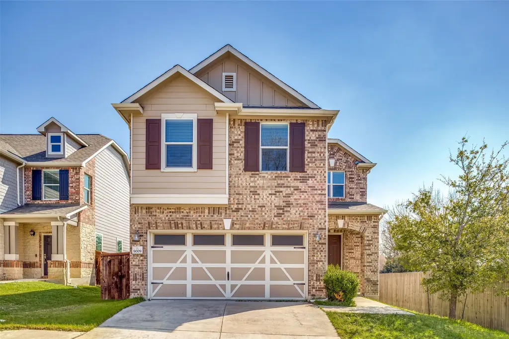 9009 Acorn Cup Drive, Austin