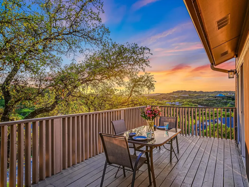 5603 Oakwood Cove 212, Austin