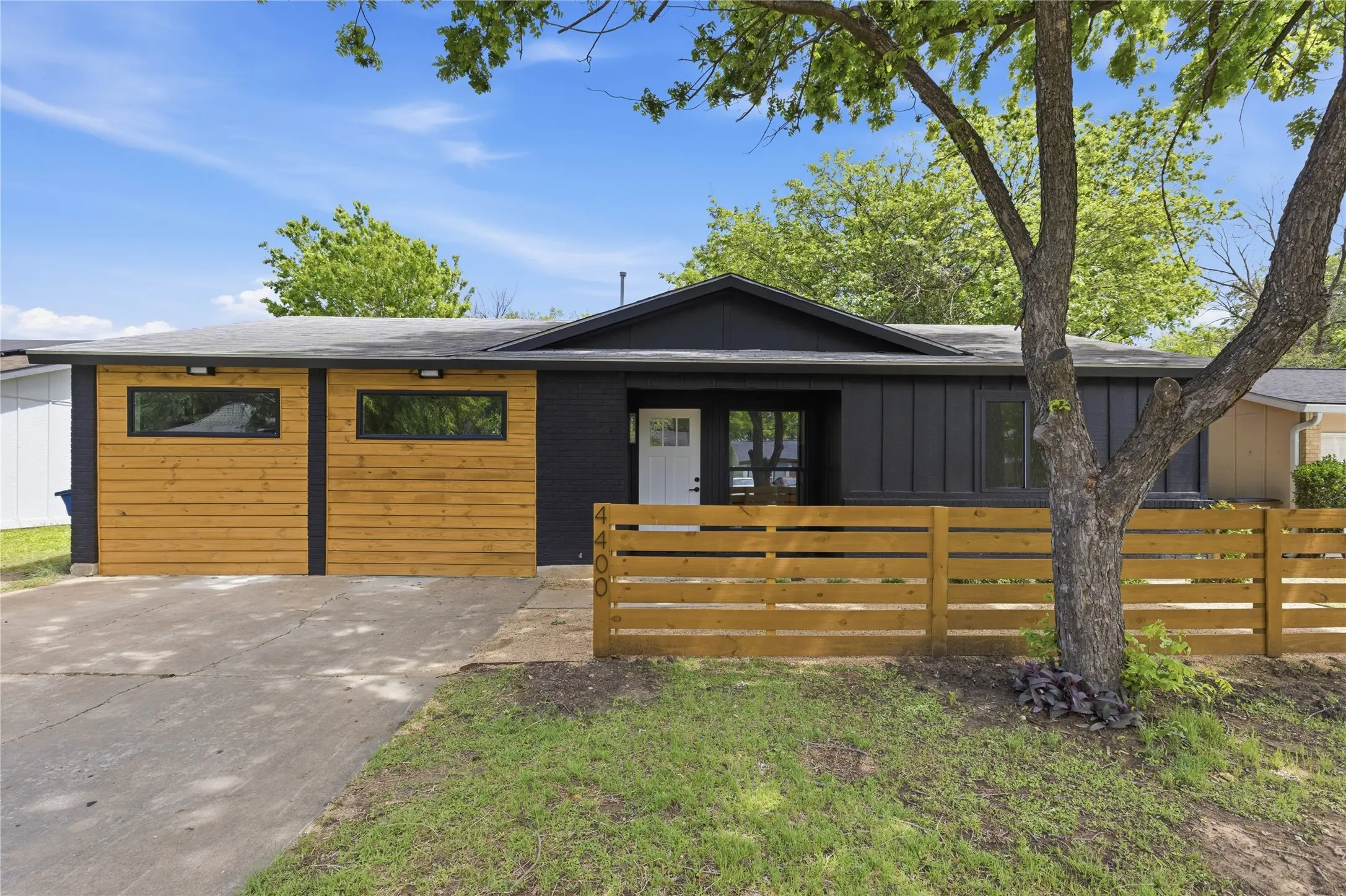 Photo of Listing #1146409