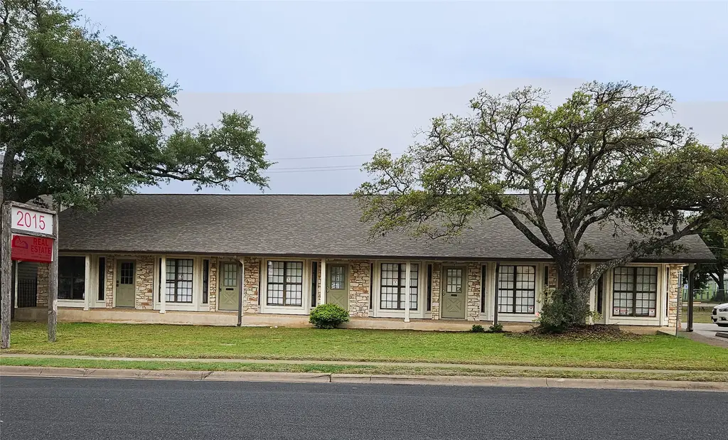 2015 Monarch Drive C&d, Austin