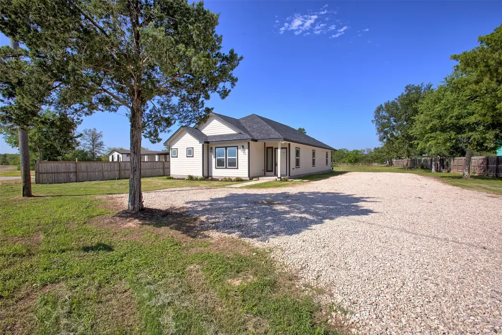 956 S Highway 304 Highway, Bastrop