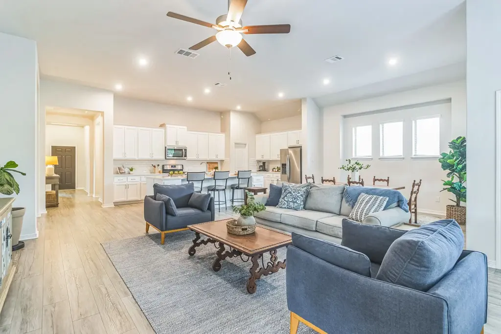 7901 Sunrise Ravine Pass, Lago Vista