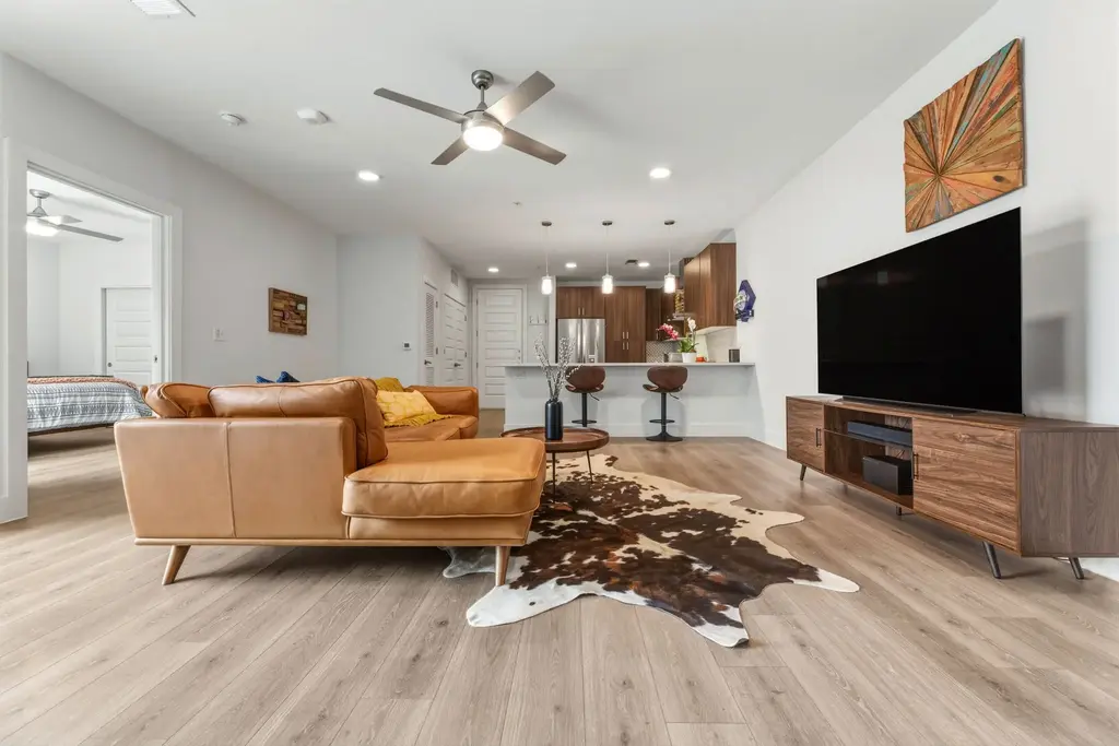 2213 Poquito Street 317, Austin