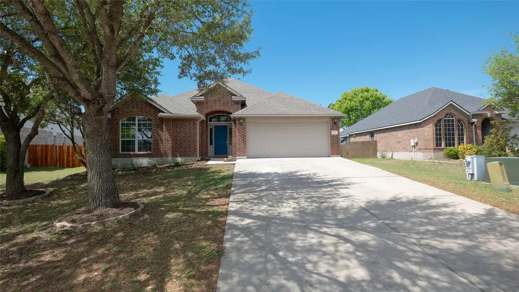 437 Sweet Gum Drive, Kyle