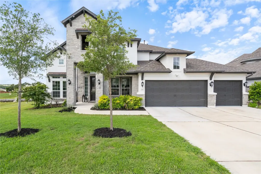 2717 Painted Sky Bend, Leander