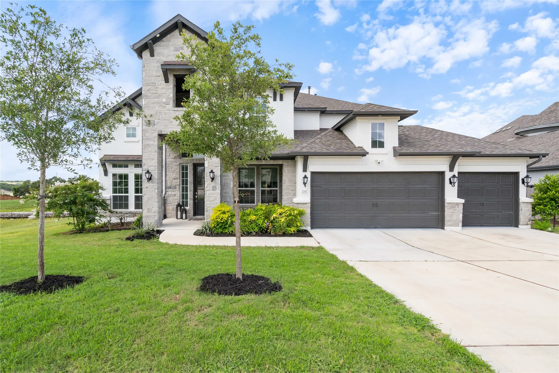 Photo of Listing #5628385