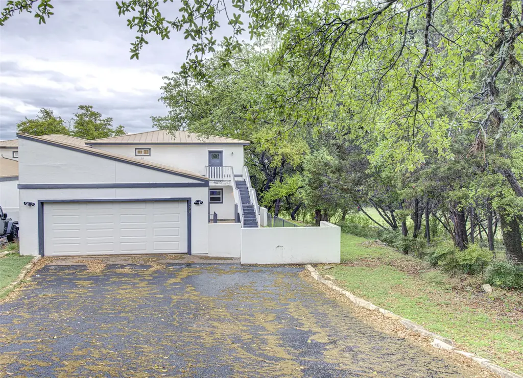 428 Seawind Street, Lakeway